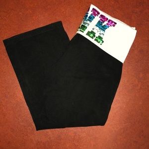 Victoria’s Secret Pink Cropped Yoga Pants